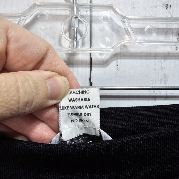 MISOOK EXCLUSIVELY Women's Black Knit Pullon Pants Elastic Waist Size Small. - Picture 5 of 6